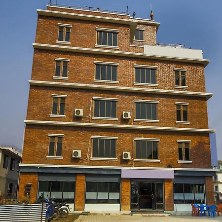 Oyo 315 Aadarsha Inn ルンミンデーイ エクステリア 写真