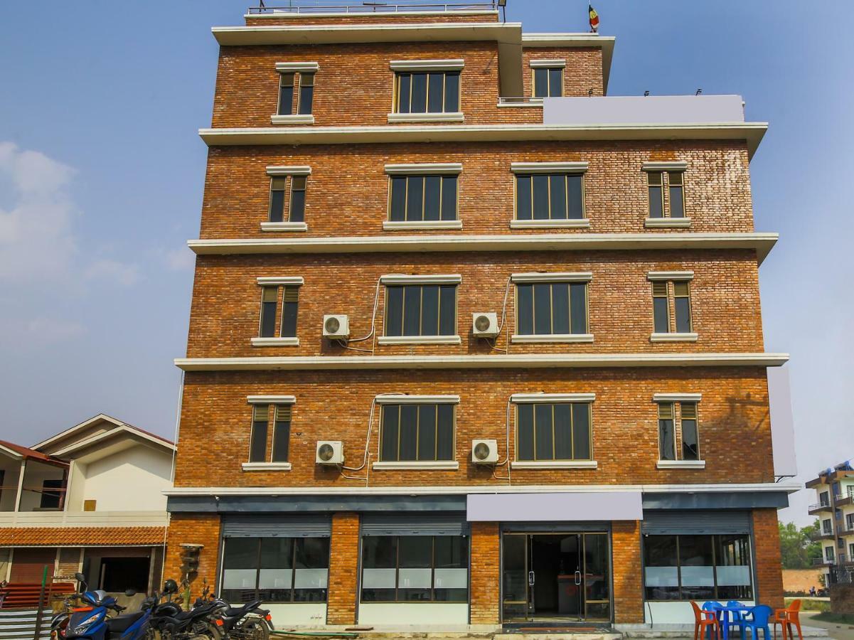 Oyo 315 Aadarsha Inn ルンミンデーイ エクステリア 写真