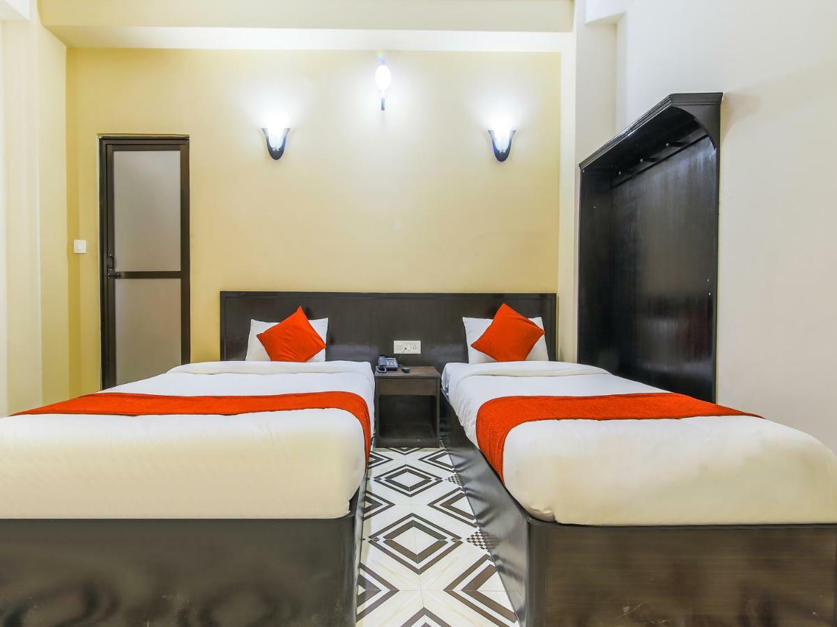Oyo 315 Aadarsha Inn ルンミンデーイ エクステリア 写真