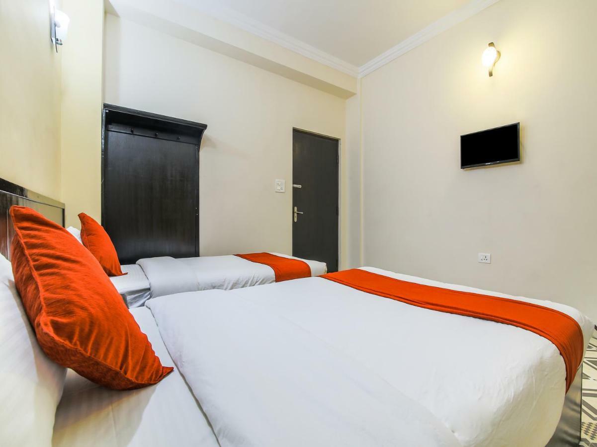 Oyo 315 Aadarsha Inn ルンミンデーイ エクステリア 写真