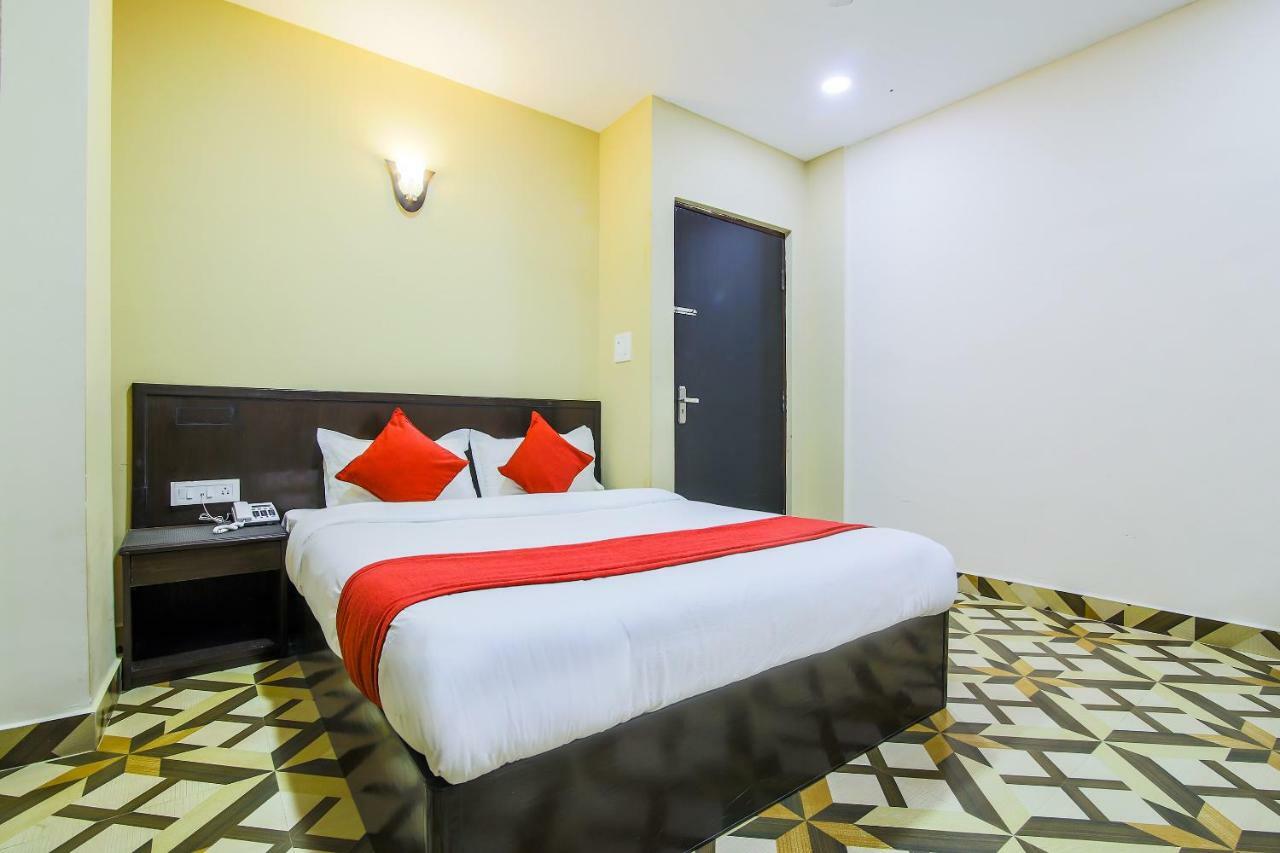 Oyo 315 Aadarsha Inn ルンミンデーイ エクステリア 写真