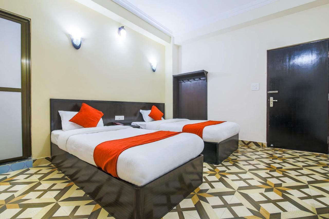Oyo 315 Aadarsha Inn ルンミンデーイ エクステリア 写真
